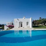 فندق Yria Island Boutique & Parasporos