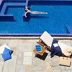 فندق Yria Island Boutique & 5*