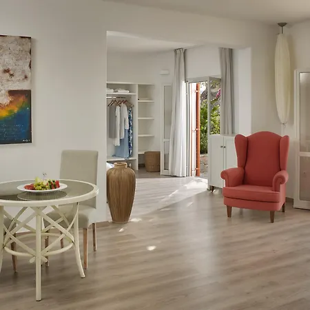Hotel Yria Island Boutique & Spa