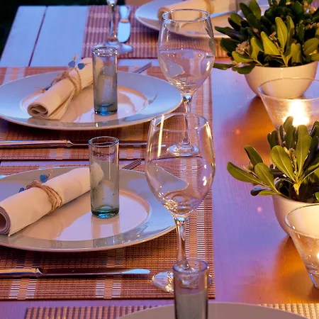 Yria Island Boutique & 5*