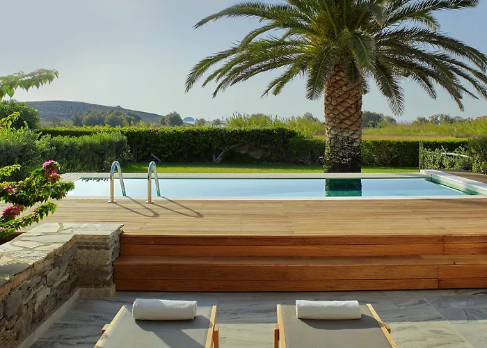 Yria Island Boutique & Отель