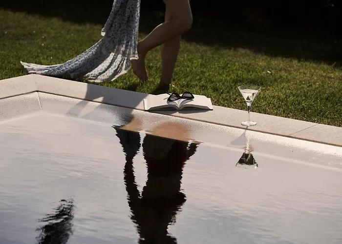 Yria Island Boutique & Отель Параспорос