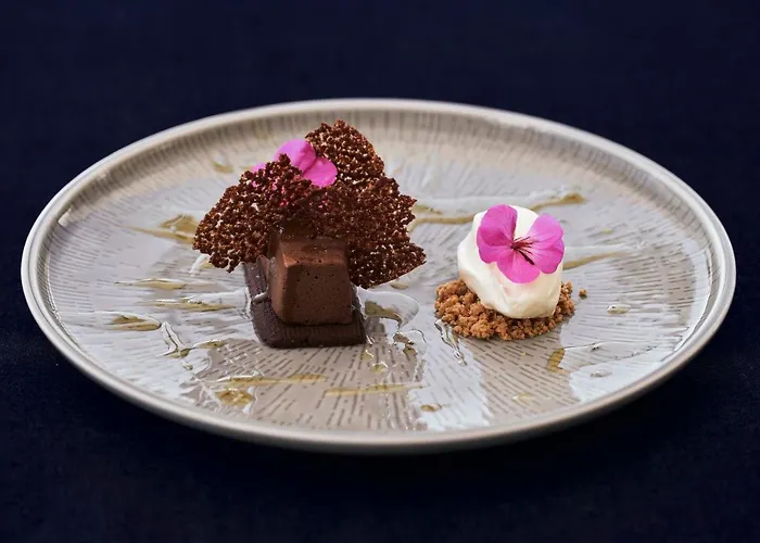 Yria Island Boutique &