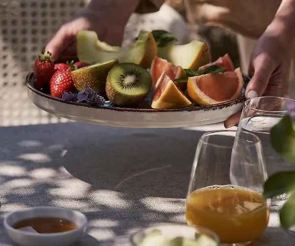 Yria Island Boutique & Отель 5*