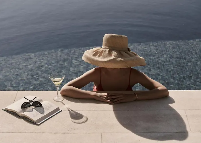 Отель Yria Island Boutique &