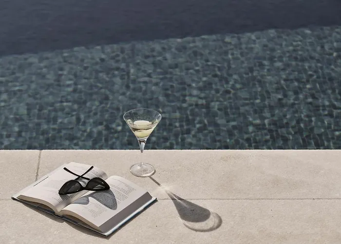 Yria Island Boutique &