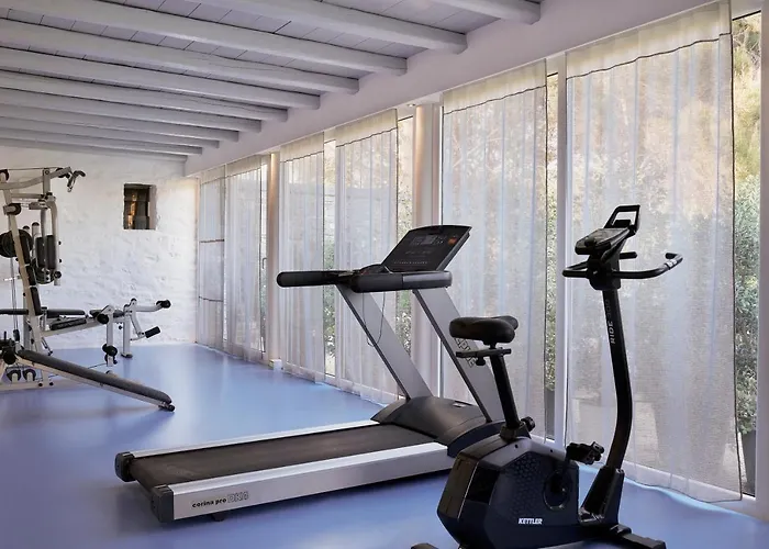 Yria Island Boutique & Отель