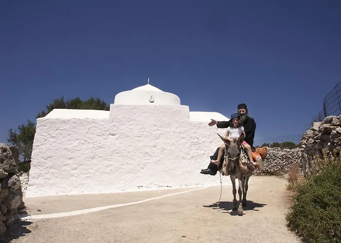 Отель Yria Island Boutique & Параспорос