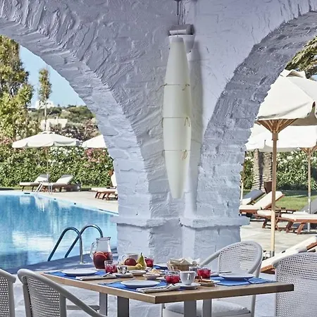 Yria Island Boutique &