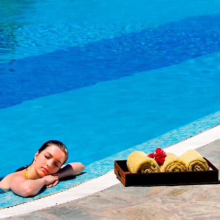 Yria Island Boutique & Hotel 5*