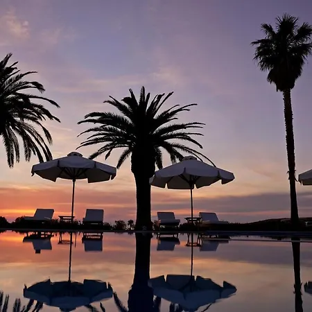 Hotel Yria Island Boutique & Parasporos