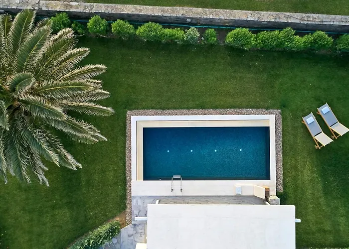 Hotel Yria Island Boutique &