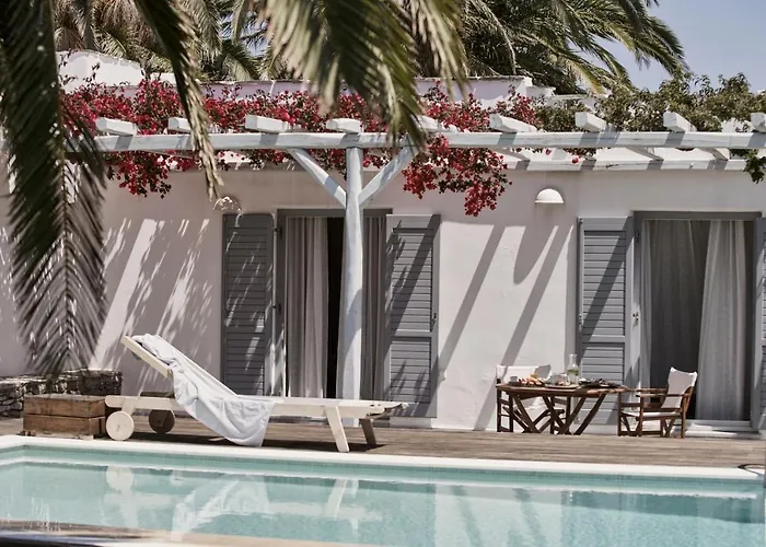 Yria Island Boutique & Parasporos