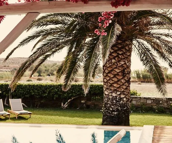 Yria Island Boutique & 5*