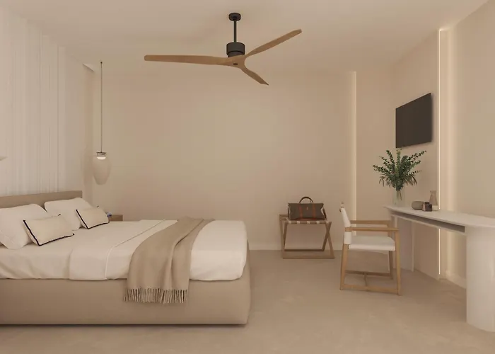 Yria Island Boutique & 5* Parasporos